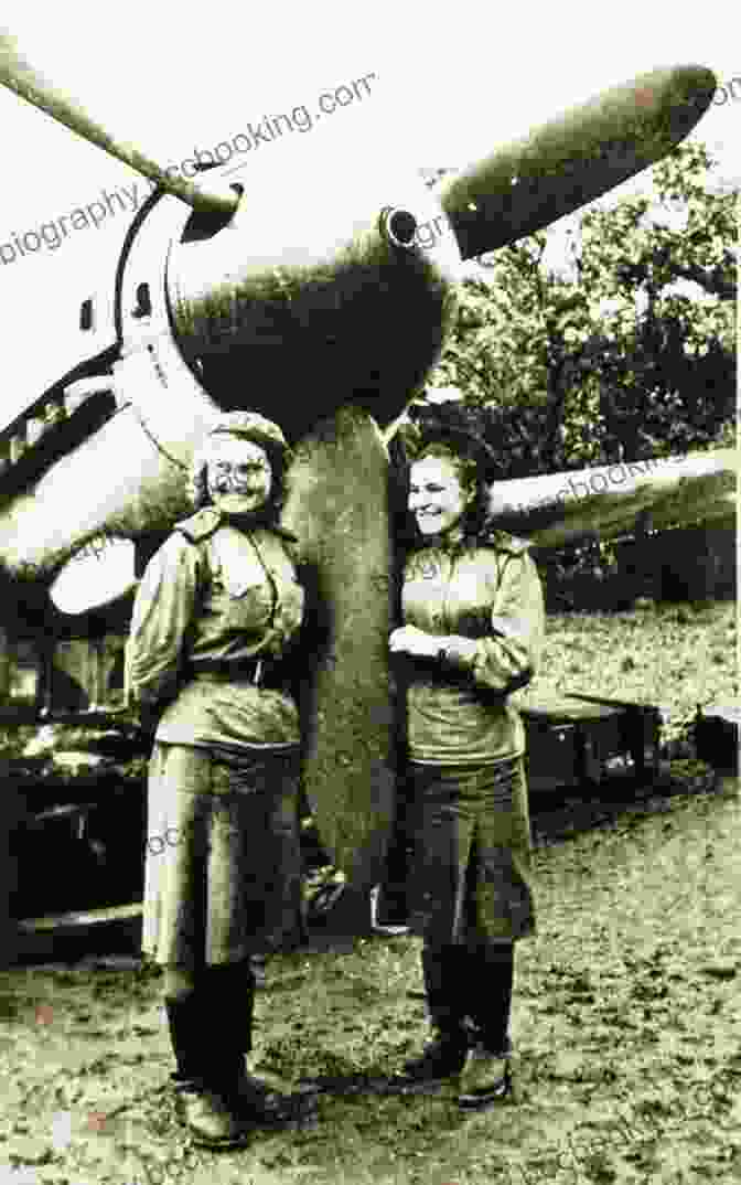 A Group Of Night Witches Pilots Standing In Front Of Their Plane Night Witches At War: The Soviet Women Pilots Of World War II (Amazing World War II Stories)