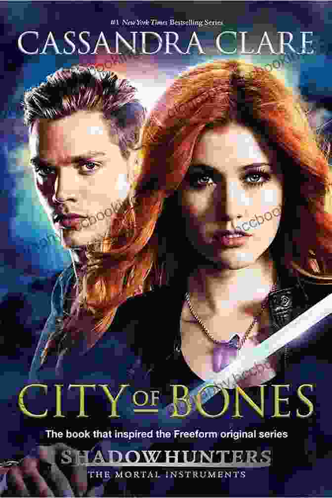 Chain Of Gold: The Last Hours Book Cover, Featuring A Group Of Shadowhunters Standing Against A Backdrop Of London Skyline. Chain Of Gold (The Last Hours 1)