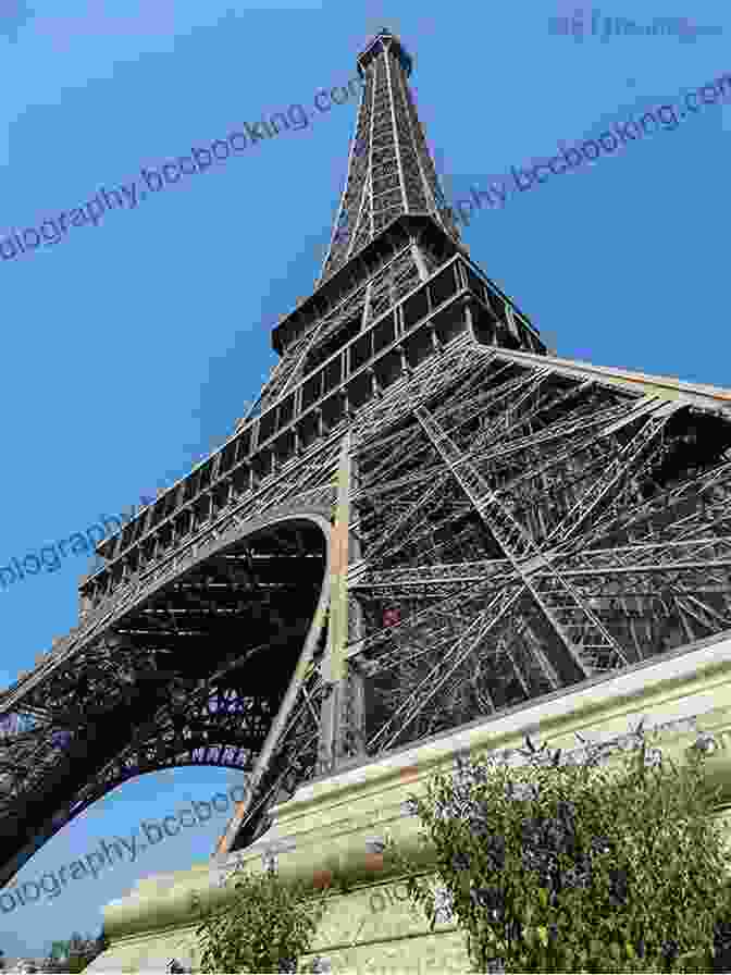 Iron Construction Of The Eiffel Tower 14 Fun Facts About The Eiffel Tower (15 Minute 60)