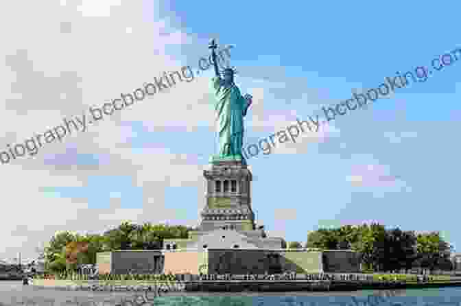 The Statue Of Liberty Is A UNESCO World Heritage Site. 14 Fun Facts About The Statue Of Liberty: A 15 Minute (15 Minute 58)