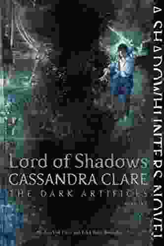 Lord Of Shadows (The Dark Artifices 2)